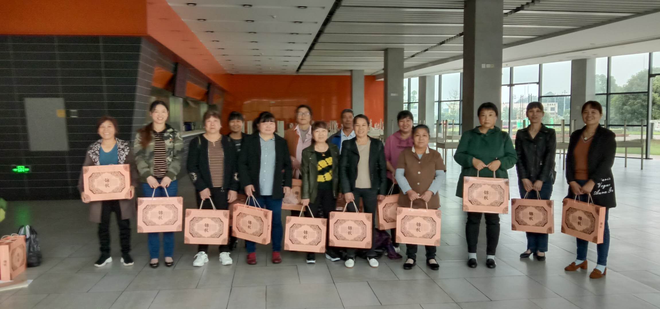 湖南怡美環境管理發展有限公司,湖南物業保潔服務,商場保潔,石材護理價格,市政環衛,駐場保潔 湖南怡美環境管理發展有限公司,湖南物業保潔服務,商場保潔,石材護理價格,市政環衛,駐場保潔